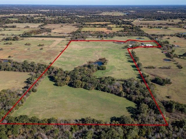 765 Rs County Road 3410, Emory, TX 75440