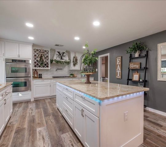 765 Rs County Road 3410, Emory, TX 75440