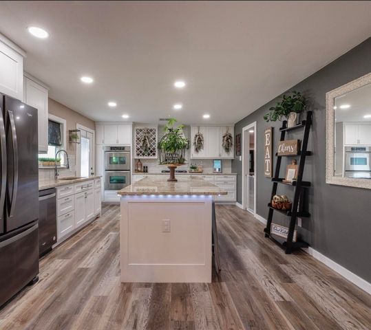 765 Rs County Road 3410, Emory, TX 75440
