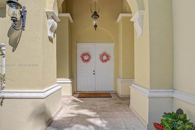 6075 SW 85th Ave, Miami, FL 33143