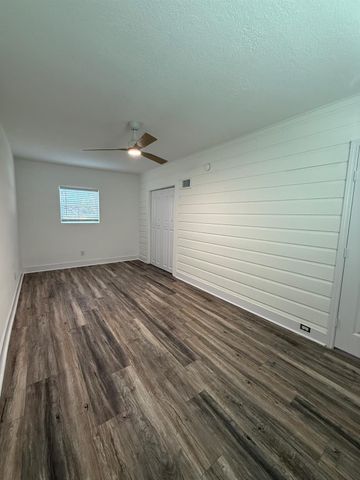 705 W Stanford A, Houston, TX 77019