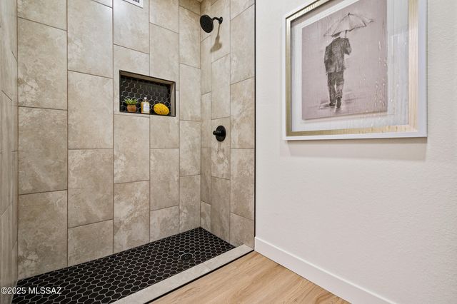 7487 E Wandering Road, Tucson, AZ 85750