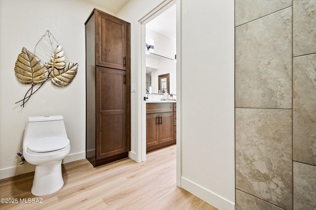 7487 E Wandering Road, Tucson, AZ 85750