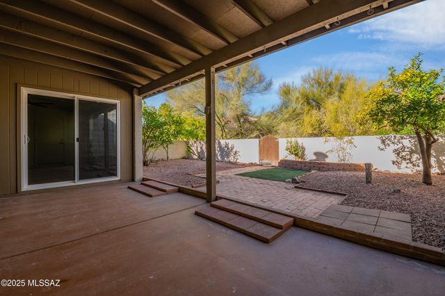 7487 E Wandering Road, Tucson, AZ 85750