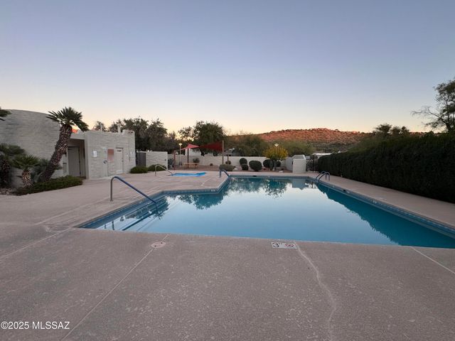 7487 E Wandering Road, Tucson, AZ 85750