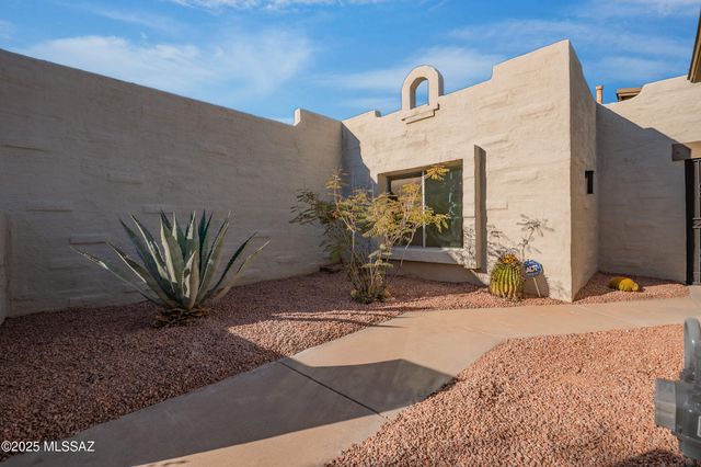 7487 E Wandering Road, Tucson, AZ 85750