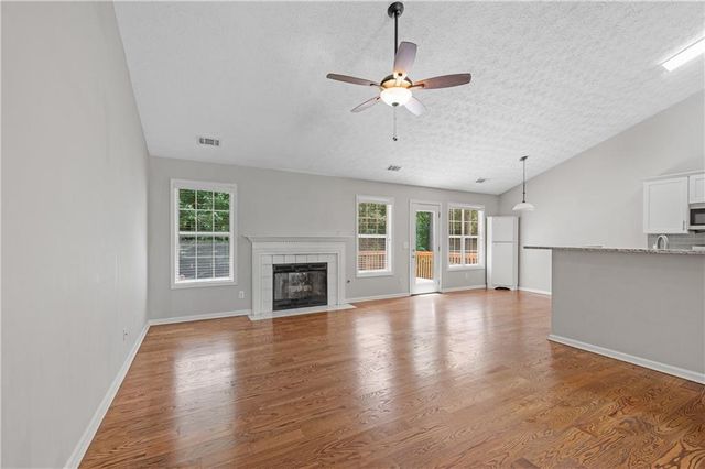 2481 Insdale Trace NW, Acworth, GA 30101