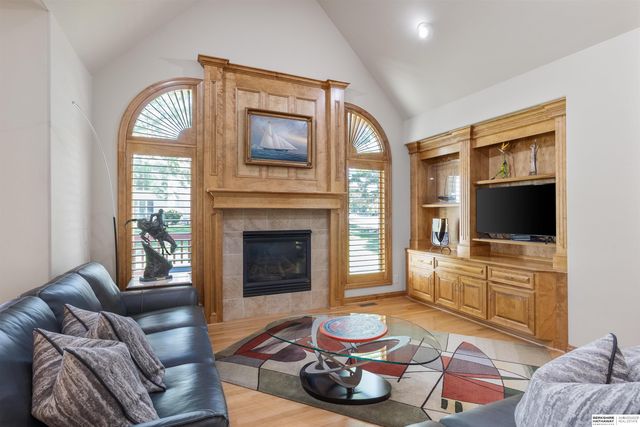 1403 N 133rd Street, Omaha, NE 68154