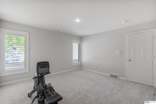 1403 N 133rd Street, Omaha, NE 68154