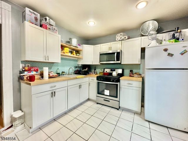 78 Westfield Ave, Elizabeth City, NJ 07208