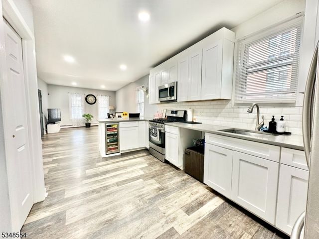 78 Westfield Ave, Elizabeth City, NJ 07208