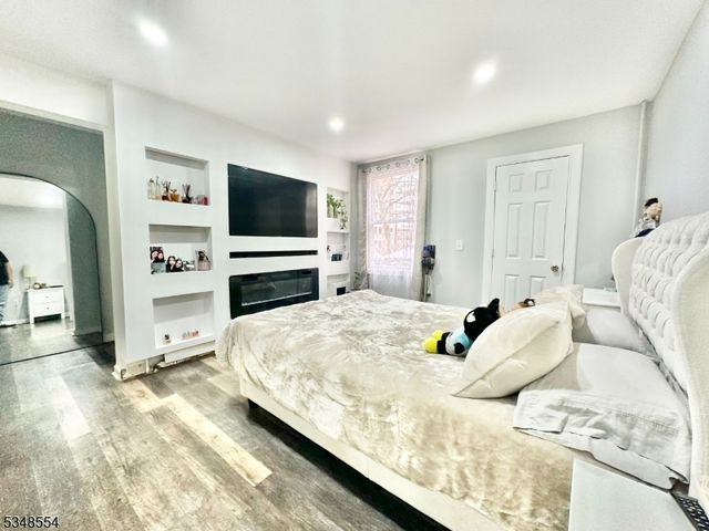 78 Westfield Ave, Elizabeth City, NJ 07208