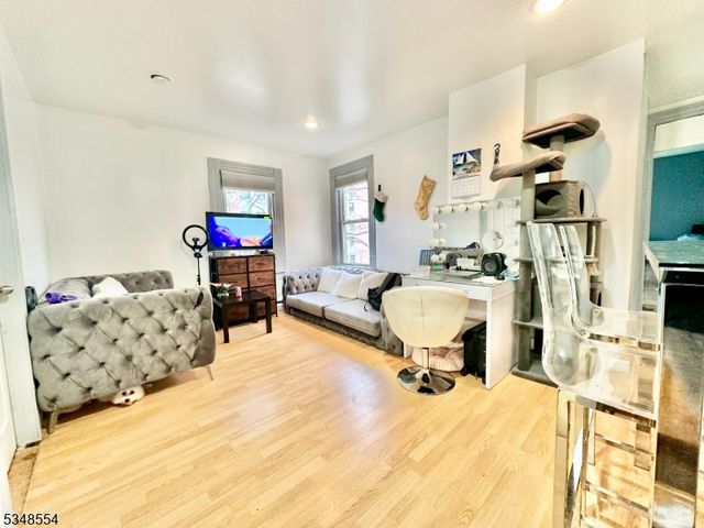 78 Westfield Ave, Elizabeth City, NJ 07208