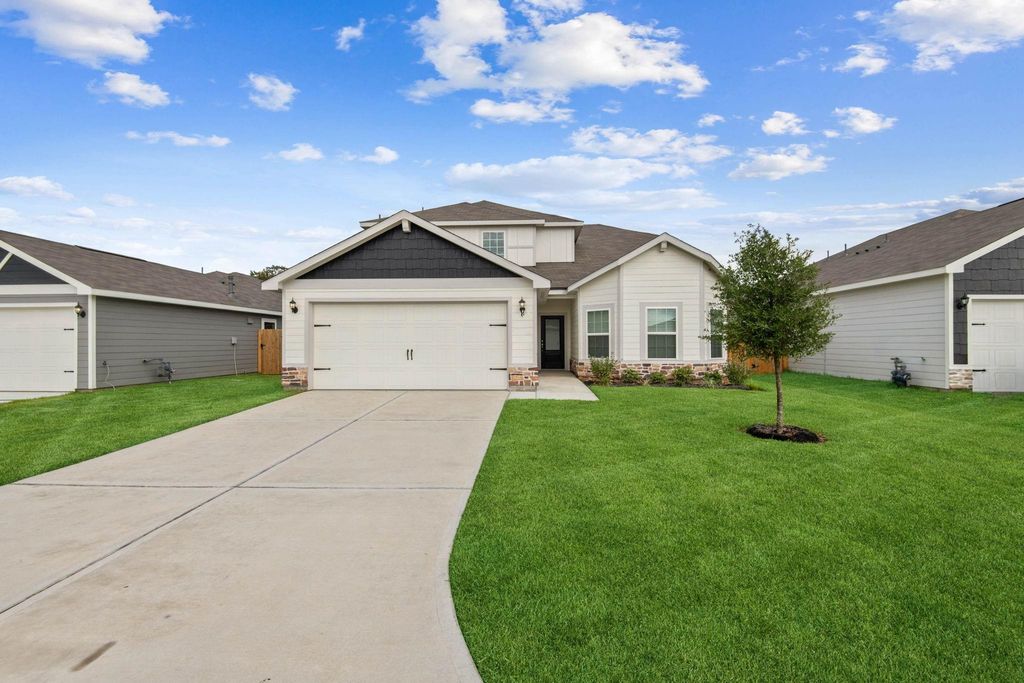 25515 Blooming Hazel Drive, Cleveland, TX 77328