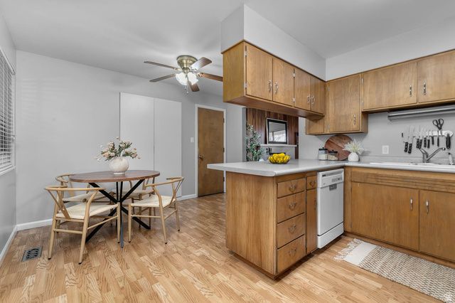 385 E BAIRD CIR, South Salt Lake, UT 84115