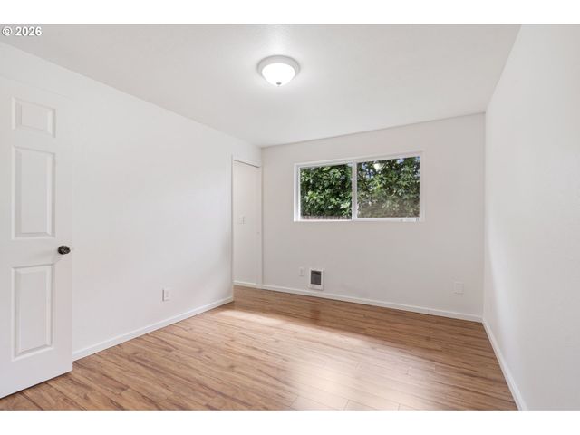 1602 N DEBORAH Rd C, Newberg, OR 97132