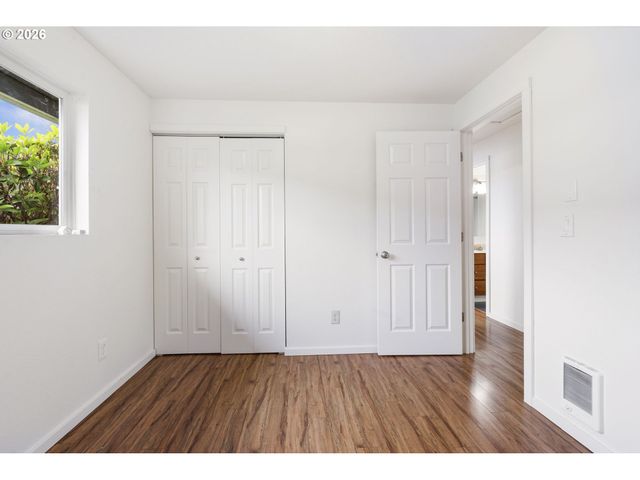 1602 N DEBORAH Rd C, Newberg, OR 97132