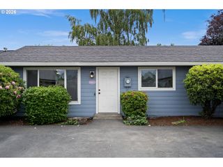 1602 N DEBORAH Rd C, Newberg, OR 97132