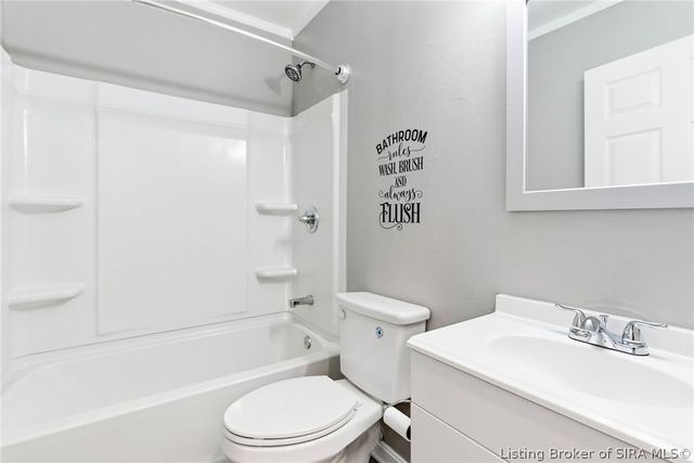 640 N Randolph Avenue, Clarksville, IN 47129