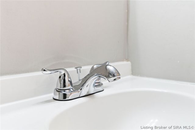 640 N Randolph Avenue, Clarksville, IN 47129