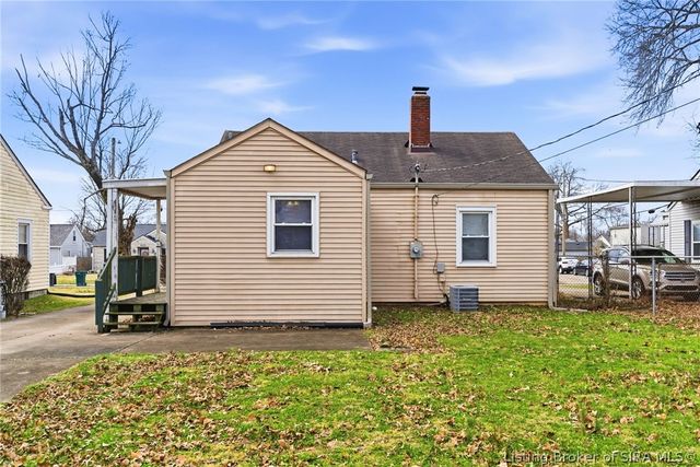 640 N Randolph Avenue, Clarksville, IN 47129