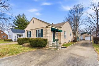 640 N Randolph Avenue, Clarksville, IN 47129