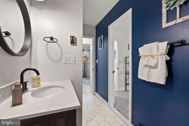 32651 MOUNT WEATHER RD, Bluemont, VA 20135