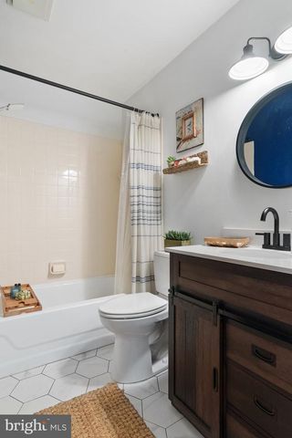 32651 MOUNT WEATHER RD, Bluemont, VA 20135