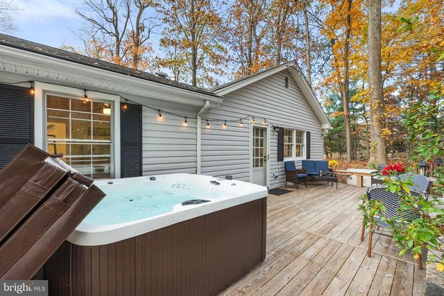 32651 MOUNT WEATHER RD, Bluemont, VA 20135