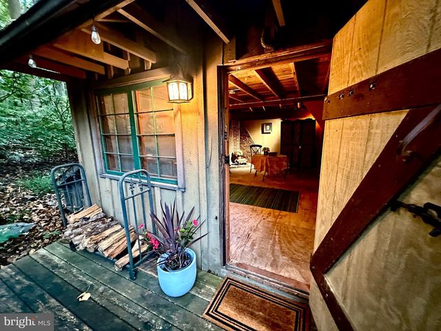 32651 MOUNT WEATHER RD, Bluemont, VA 20135