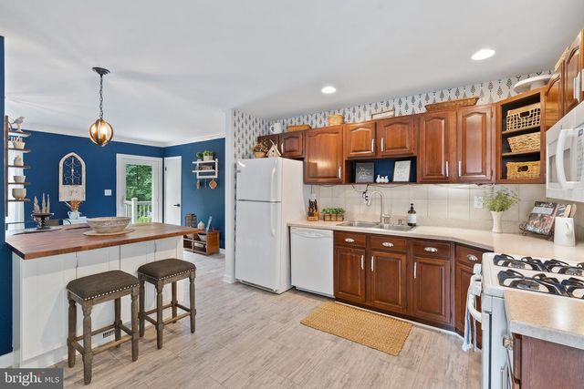 32651 MOUNT WEATHER RD, Bluemont, VA 20135
