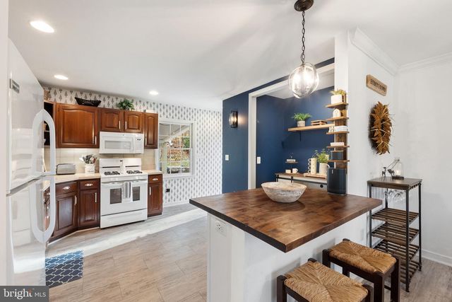 32651 MOUNT WEATHER RD, Bluemont, VA 20135