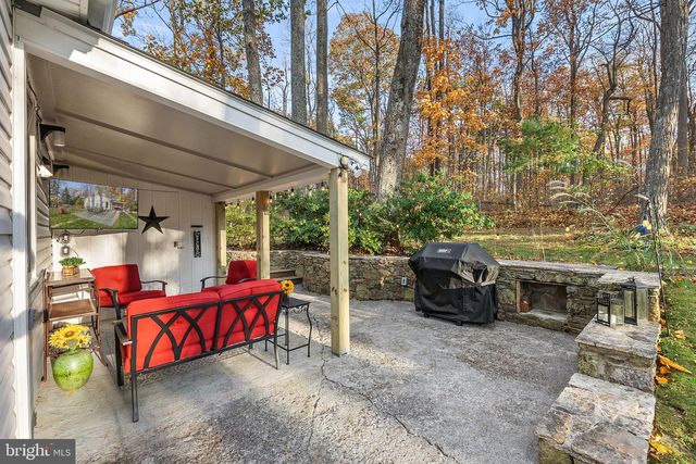 32651 MOUNT WEATHER RD, Bluemont, VA 20135