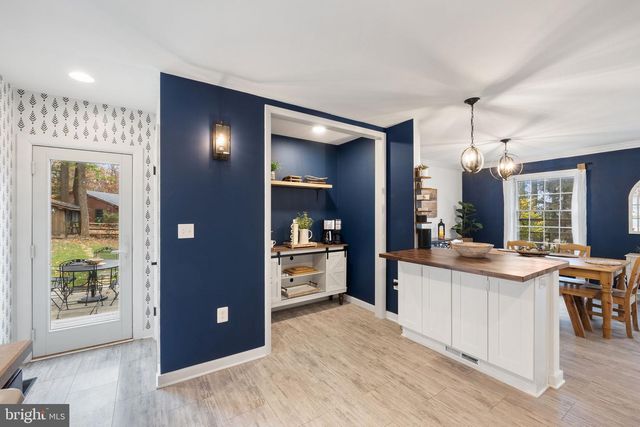 32651 MOUNT WEATHER RD, Bluemont, VA 20135