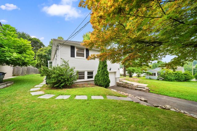 63 Crocker Avenue, West Hartford, CT 06110