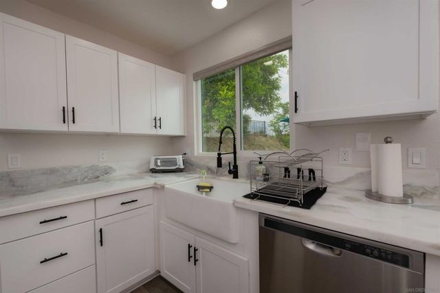 1426 Westwood Pl., Oceanside, CA 92056