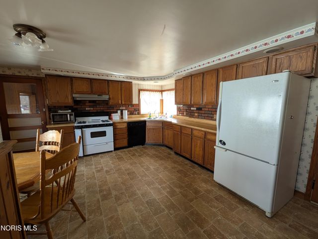 207 Jefferson Avenue, Defiance, OH 43512