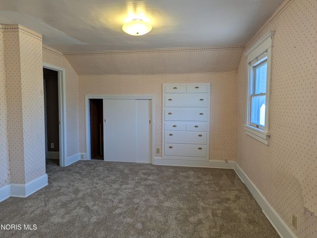 207 Jefferson Avenue, Defiance, OH 43512