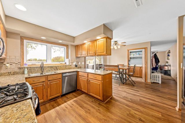 W2219 Oak Ridge AVENUE, East Troy, WI 53120