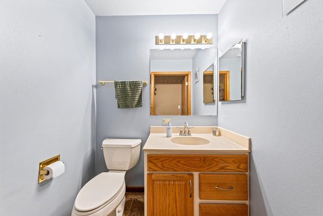 W2219 Oak Ridge AVENUE, East Troy, WI 53120