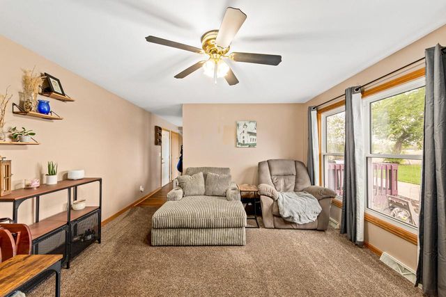 W2219 Oak Ridge AVENUE, East Troy, WI 53120