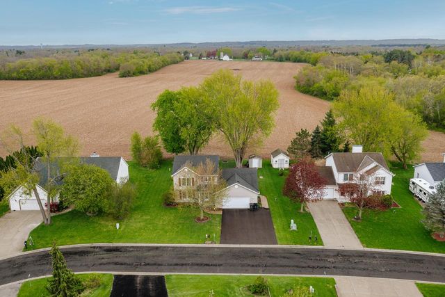 W2219 Oak Ridge AVENUE, East Troy, WI 53120