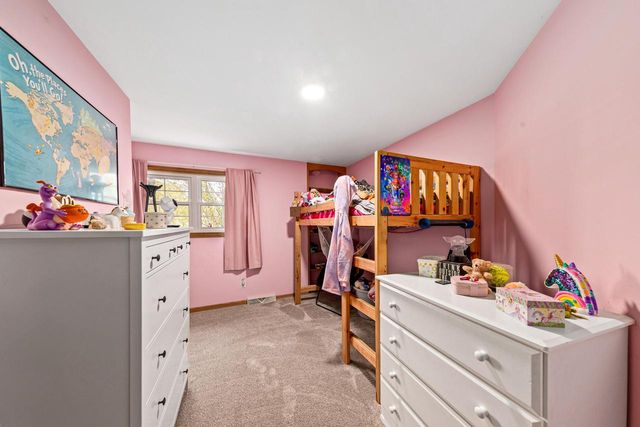 W2219 Oak Ridge AVENUE, East Troy, WI 53120