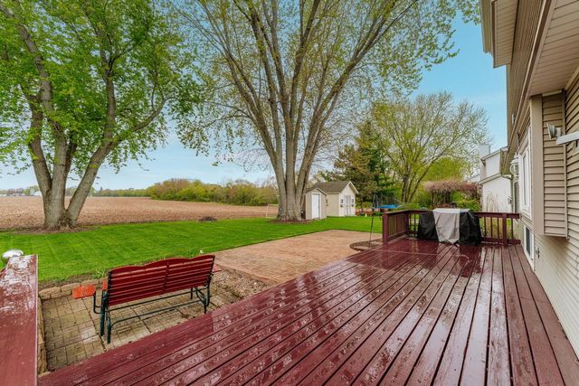 W2219 Oak Ridge AVENUE, East Troy, WI 53120