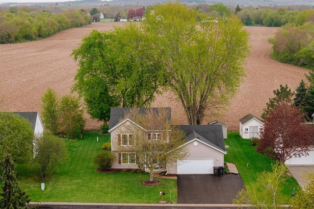 W2219 Oak Ridge AVENUE, East Troy, WI 53120