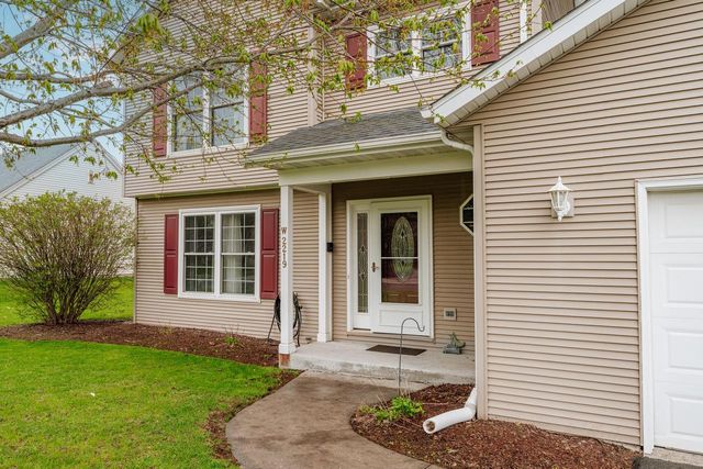 W2219 Oak Ridge AVENUE, East Troy, WI 53120