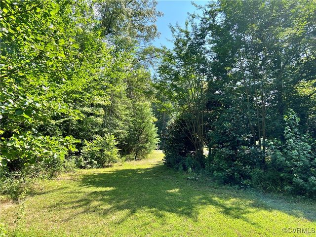 6320 Glendale Woods Dr, Henrico, VA 23231