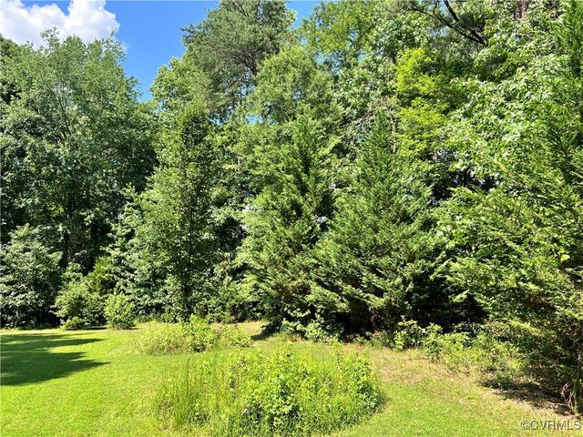 6320 Glendale Woods Dr, Henrico, VA 23231