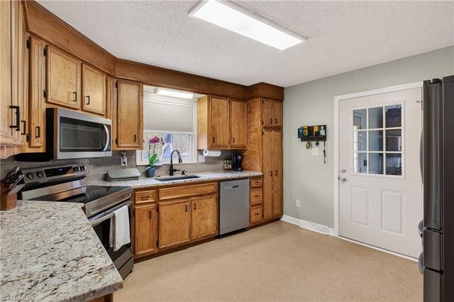 8388 Coachman Lane, Rural Hall, NC 27045