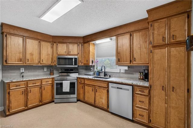 8388 Coachman Lane, Rural Hall, NC 27045